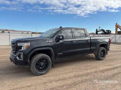 2021 GMC Sierra 1500 AT4 4x4 Crew Cab Pick Up