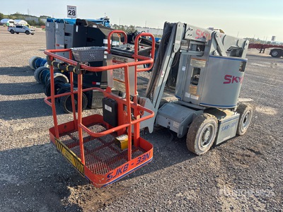 2000 Skyjack SJKB-33N 2WD Electric Articulating Boom Lift