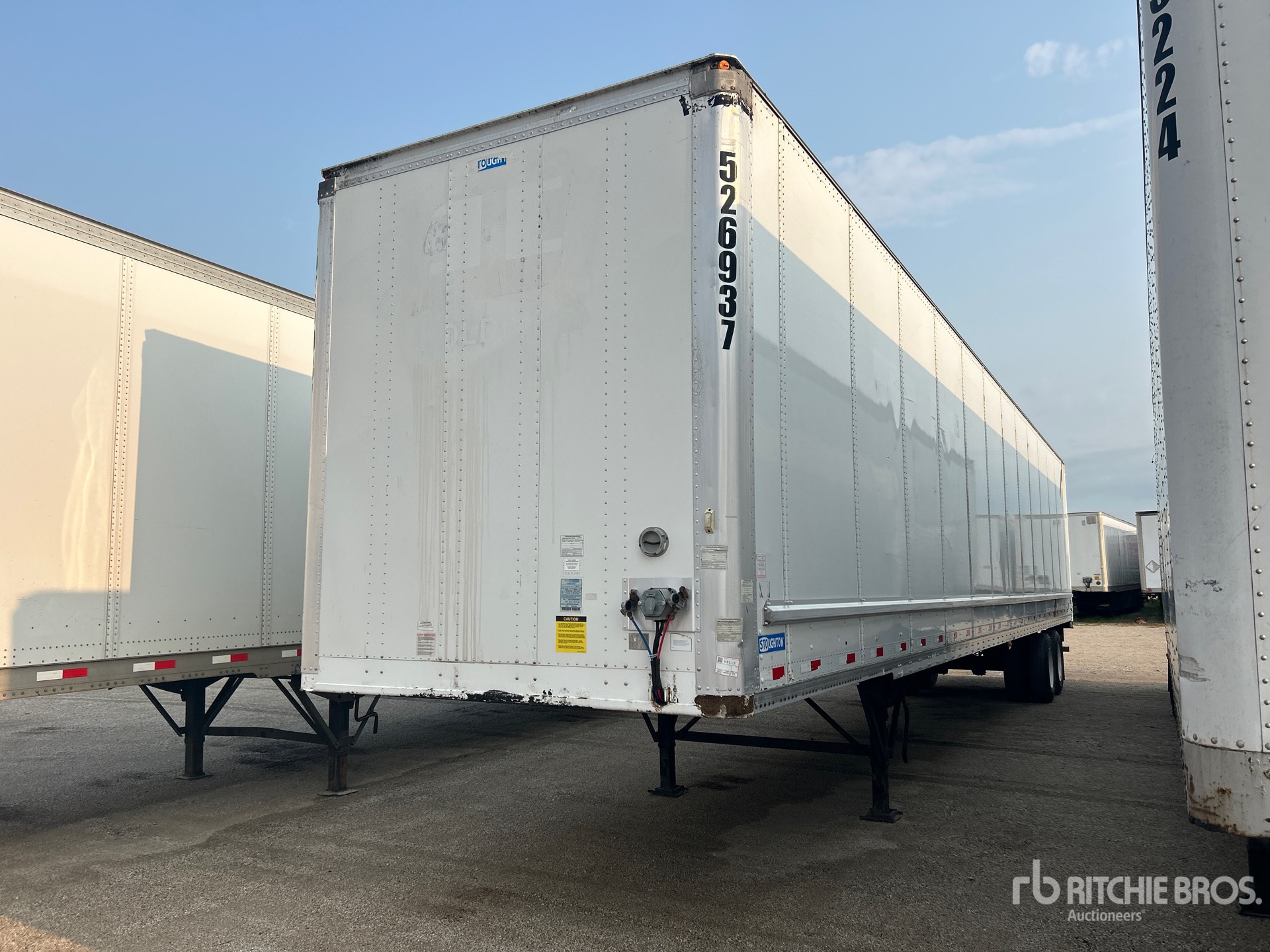 2015 Stoughton ZGPVW-535T-S-C-AR 53 ft x 102 in T/A Van Trailer