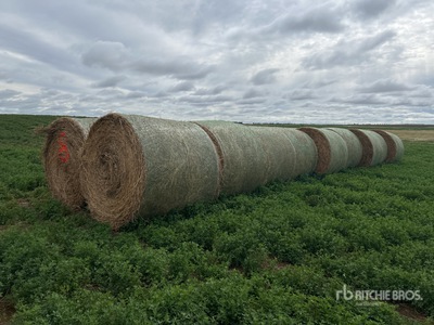 Quantity of (20) Round Bales