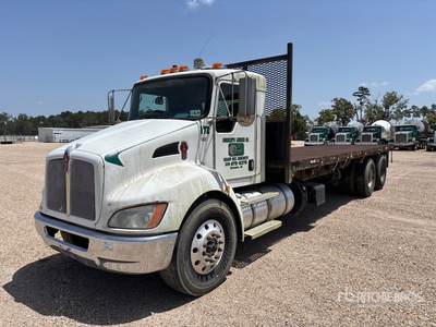 2014 Kenworth T370 6x4 Flatbed Truck