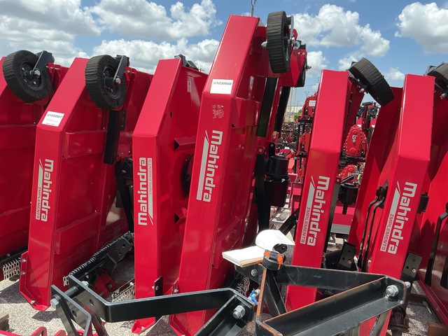 Mahindra KRCHD84SC-CG-M 84 in 3-Point Hitch Rotary Cutter (Unused) Mahindra KRCHD84SC-CG-M 84 in 3-Point Hitch Rotary Cutter (Unused)