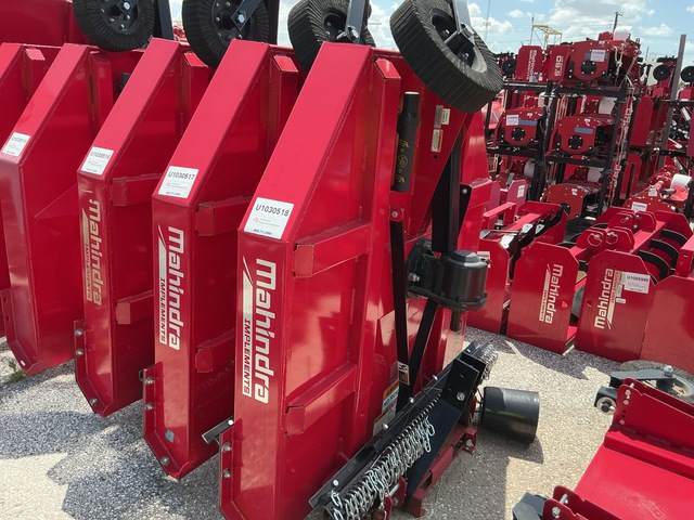 Mahindra 20KRCMD60SC-CG-M 60 in 3-Point Hitch Rotary Cutter (Unused) Mahindra 20KRCMD60SC-CG-M 60 in 3-Point Hitch Rotary Cutter (Unused)