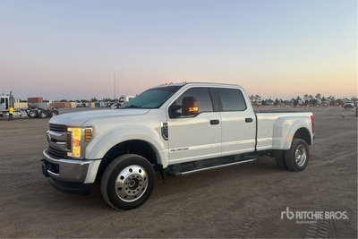 2019 Ford F-450 STX 4x4 Crew Cab Pickup