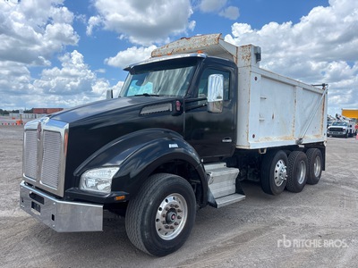 2016 Kenworth T680 8x4 Tri/A Dump Truck