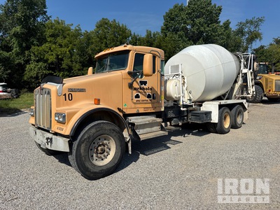2007 Kenworth W900B 6x4 Mixer Truck