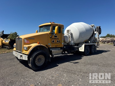 2007 Kenworth W900B 6x4 Mixer Truck