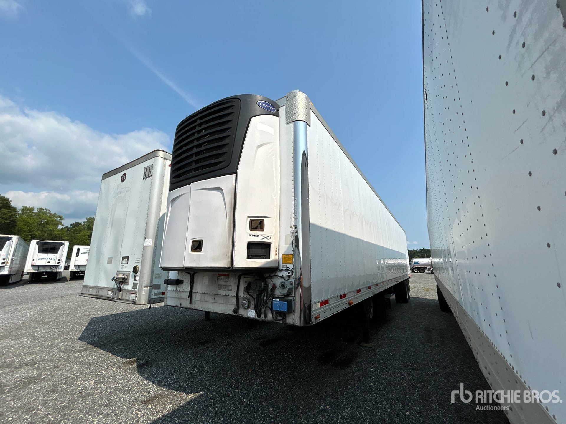 2017 Utility 48 ft x 102 in T/A Refrigerated Trailer