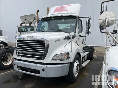 2015 Freightliner M2112 4x2 S/A Day Cab Truck Tractor