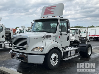 2015 Freightliner M2112 4x2 S/A Day Cab Truck Tractor