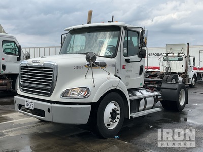 2015 Freightliner M2112 4x2 S/A Day Cab Truck Tractor