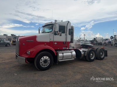 2015 Kenworth T800 6x4 Ciągnik siodłowy T/A z kabiną dzienną