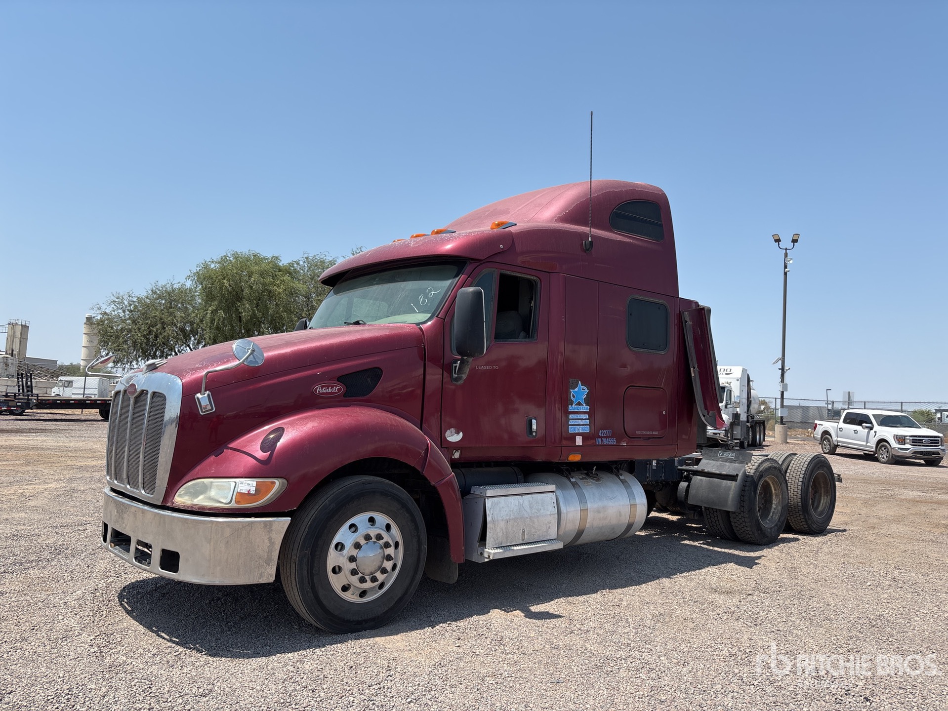 2010 Peterbilt 387 6x4 T/A Sleeper Truck Tractor