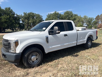 2018 Ford F-250 XL 4x2 Extended Cab Pickup