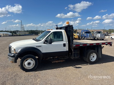 2005 Ford F-450 XL 4x2 Flatbed Truck