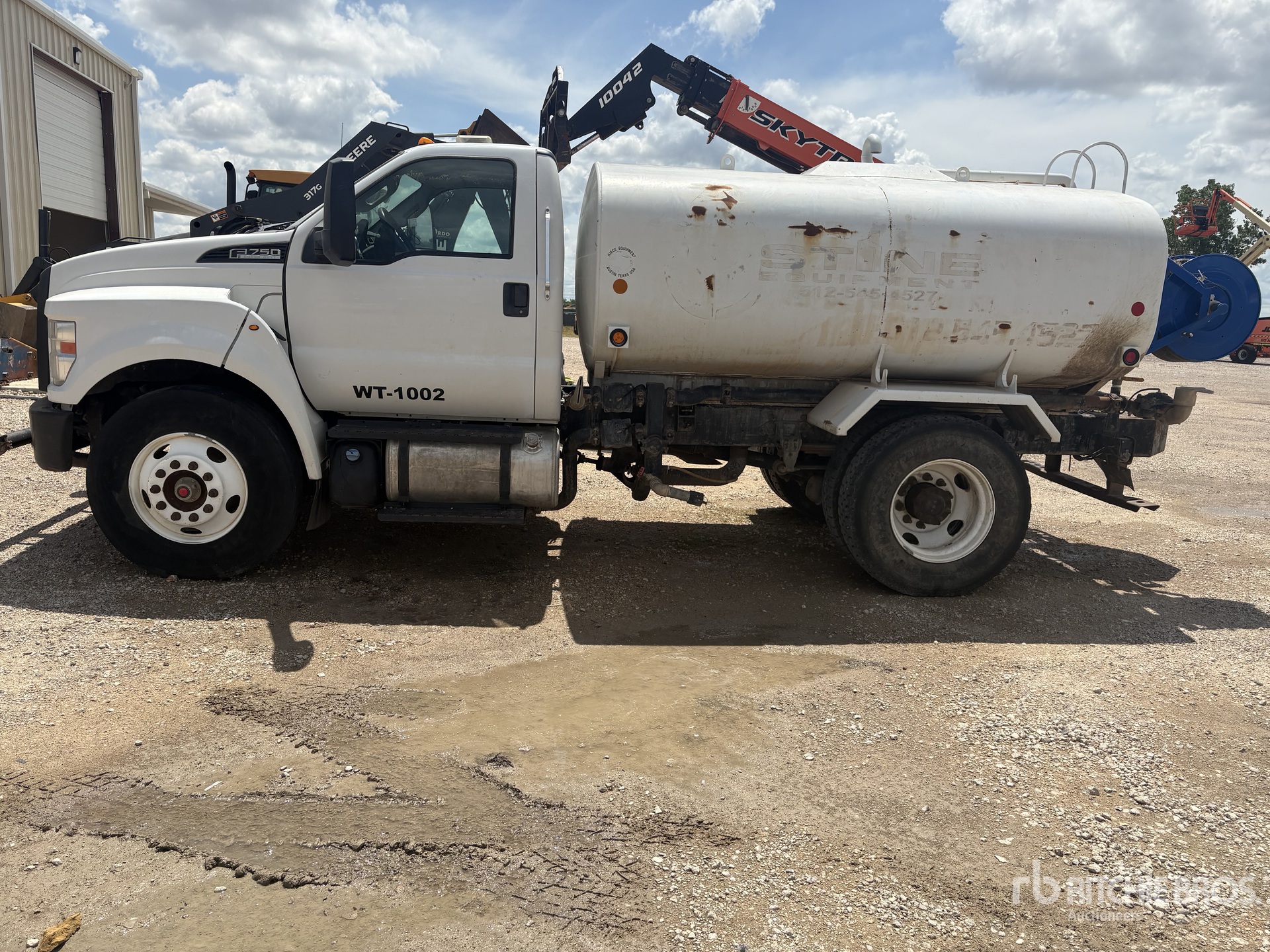 2019 Ford F-750 2000 gal Water Truck