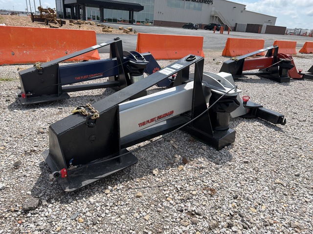 Fleet Standard Model 7 Pneumatic Fifth Wheel Wrecker Attachment (Unused)