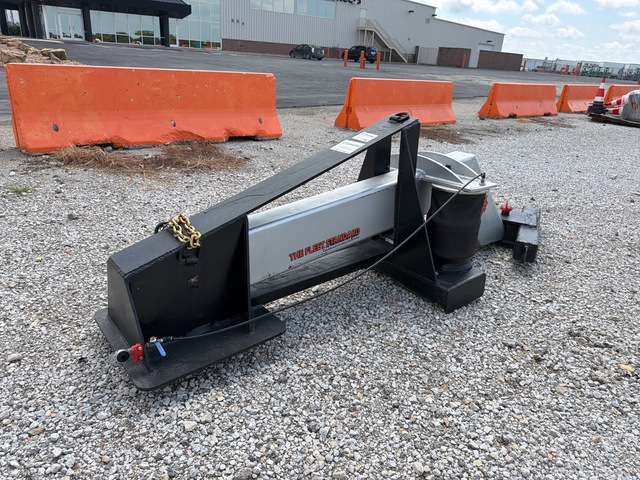 Fleet Standard Model 7 Pneumatic Fifth Wheel Wrecker Attachment (Unused)