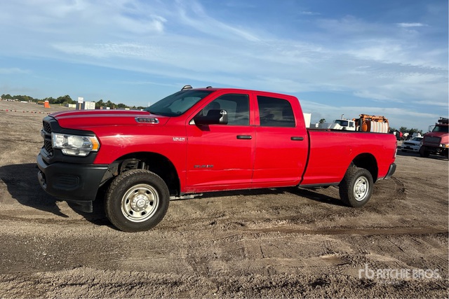 2022 Ram 2500 4x4 Crew Cab Pickup