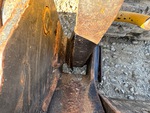Chassis with Quick Coupler to Arms Pins