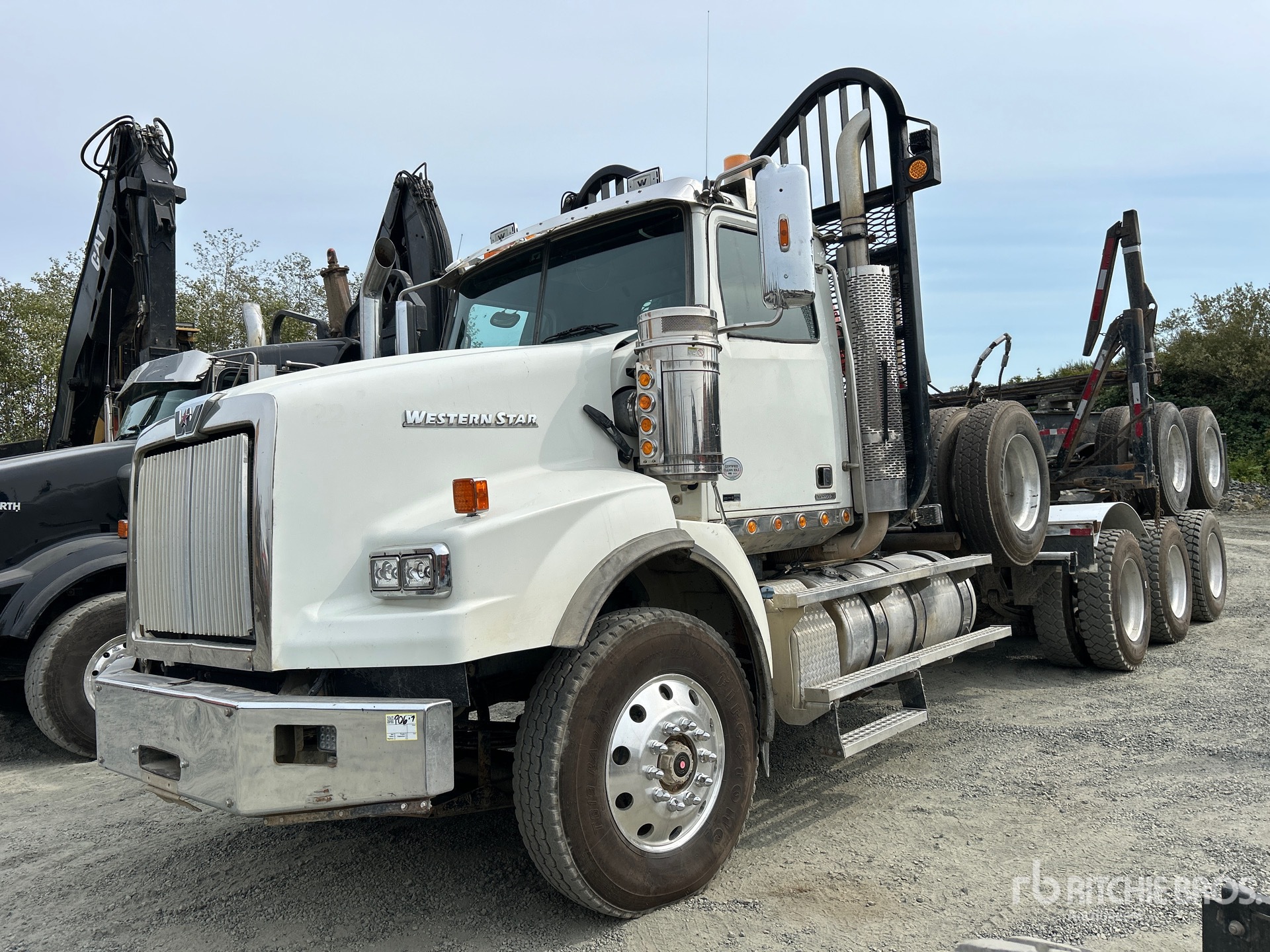2014 Western Star 4900SB 8x6 Short Wood Log Truck