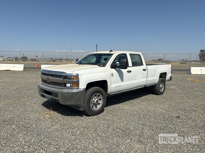 2019 Chevrolet Silverado 3500HD 4x4 Crew Cab Pickup
