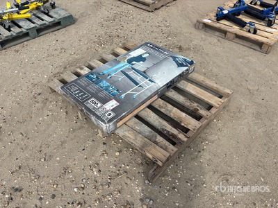 Metaltech 4 Ft Portable Scaffolding (Unused)