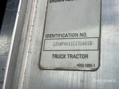 2012 Kenworth W900 Tri/A Day Cab Truck Tractor