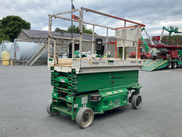 2017 JLG 3246ES Electric Scissor Lift