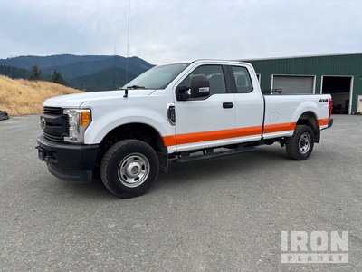 2017 Ford F-250 XL 4x4 Extended Cab Pickup