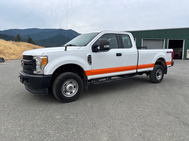 2017 Ford F-250 XL 4x4 Extended Cab Pickup 2017 Ford F-250 XL 4x4 Extended Cab Pickup