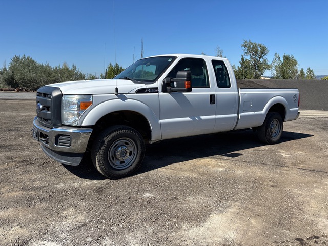 2015 Ford F-250 XL 4x4 Extended Cab Pickup 2015 Ford F-250 XL 4x4 Extended Cab Pickup