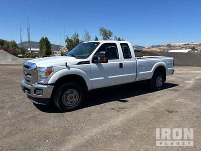 2015 Ford F-350 XL 4x4 Extended Cab Pickup