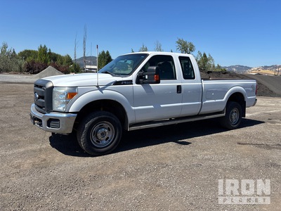 2015 Ford F-350 XL 4x4 Extended Cab Pickup