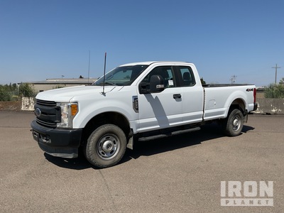 2017 Ford F-250 Super Duty XL 4x4 Extended Cab Pickup