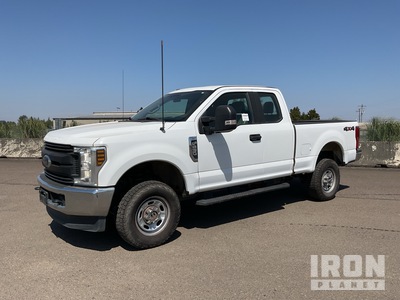 2019 Ford F-250 Super Duty XL 4x4 Extended Cab Pickup