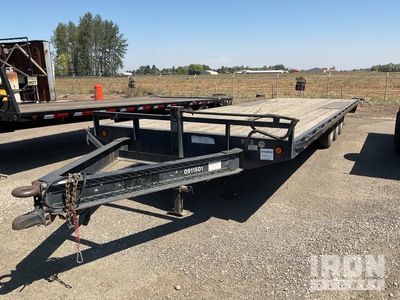 2015 PJ Trailers F8283 28 ft Tri/A مقطورة مسطحة
