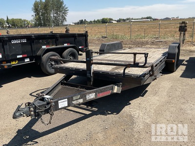 2004 PJ Trailers 21 ft T/A مقطورة سطح السفينة المائلة