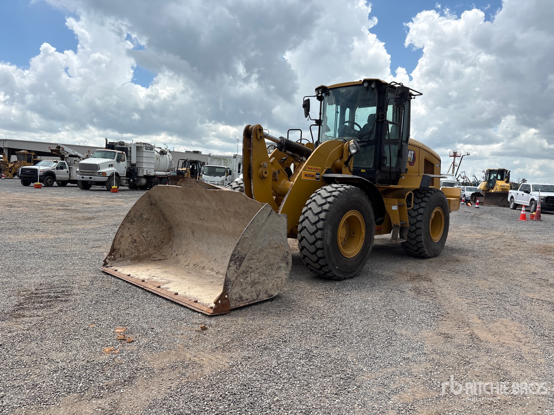 2023 Cat 938M Wheel Loader
