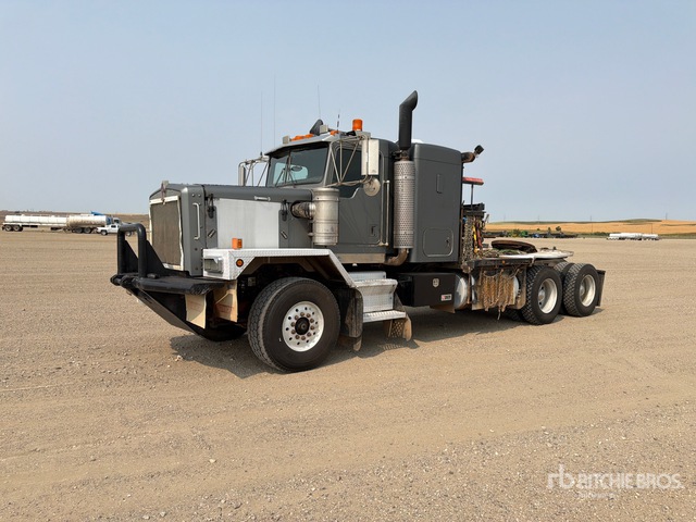 2002 Kenworth C500 6x4 Sleeper Winch Truck