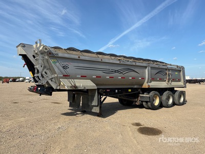 2023 Germanic 35 ft Tri/A End Dump Trailer