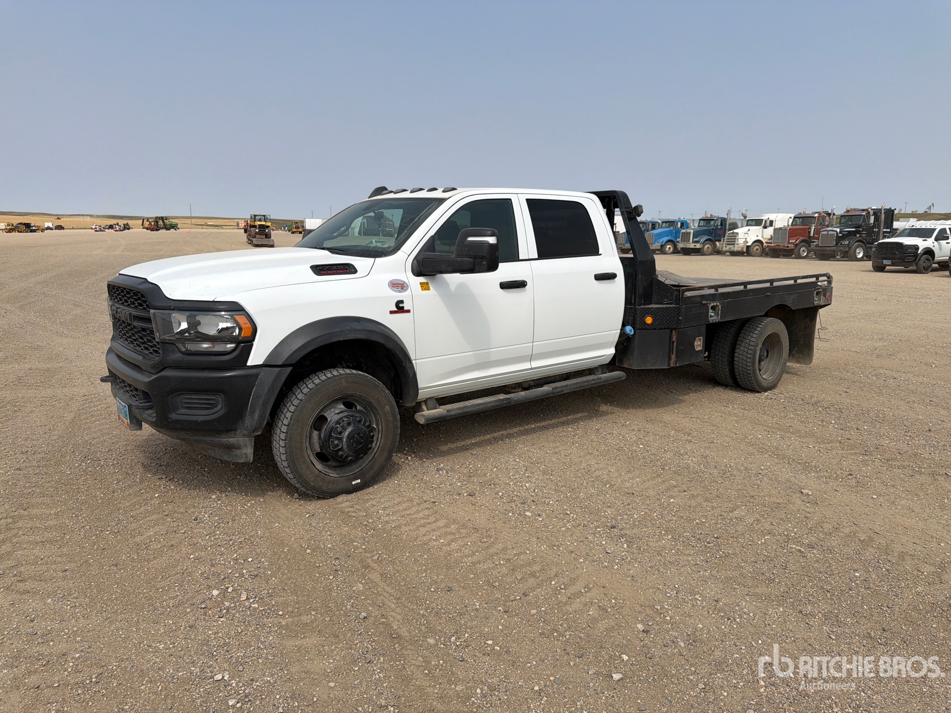 2024 Ram 5500 4x4 Crew Cab Flatbed Truck