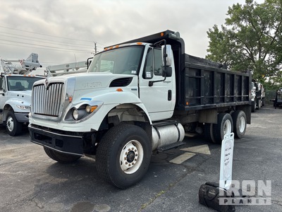 2012 International 7400 6x4 Autocarro ribaltabile 2 assi