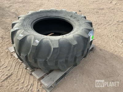 S.T.A. 19.5L-24 Tire