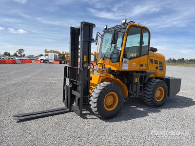 2026 SDLOOL 35 7700 lb 4x4 Montacargas Todo Terreno (Sin Usar) / Rough Terrain Forklift (Unused)