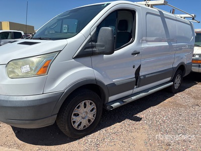 2015 Ford Transit 250 Samochód dostawczy Cargo (Inoperable)