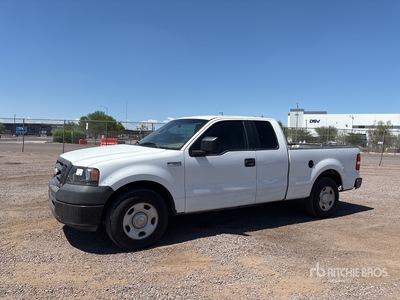 2006 Ford F-150 XL 4x2 Extended Cab Pickup
