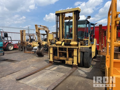 2011 年 Toyota 50-4FD120 8000 kg Forklift