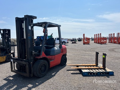 Toyota TFGU32 5620 lb Forklift