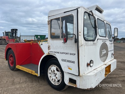 2010 Douglas Tugmaster 4x2 Spotter Truck